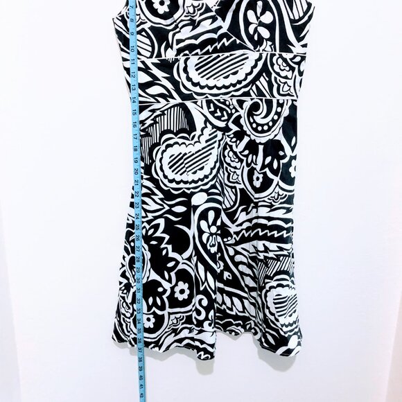 Women's Amanda Smith Sleeveless Black & White Back Zipper V-Neck Size 6 - Picture 12 of 15